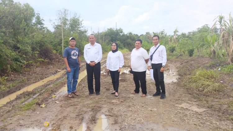 Pekerjaan Pengukuran Jalan Menuju Pemakaman Puyang Prabu Anom Penukal Abab PALI