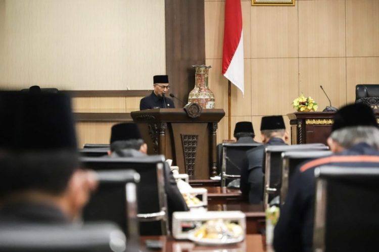 Pj Bupati Muba Sampaikan Tanggapan Terhadap Pandangan Umum Fraksi DPRD Muba
