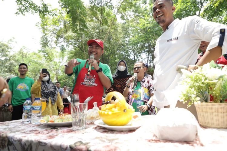 Usai Bekarang, Pj Bupati Apriyadi Request Masak Tempoyak dengan Lord Adi