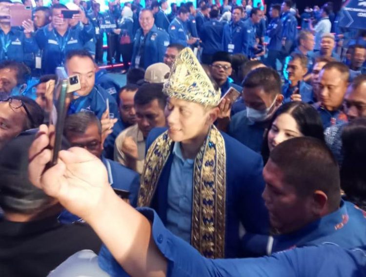 Hari ini Pengurus DPC Se-Sumsel Dilantik dan Dikukuhkan oleh Ketum Partai Demokrat Agus Harimurti Yudhoyono (AHY)