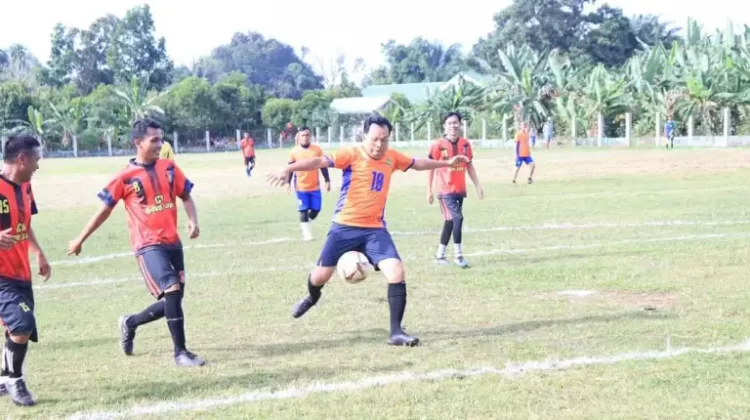 Berkunjung ke Musi Rawas Kesebelasan Persipura All Star Berhasil Kalahkan Tuan Rumah 4-1