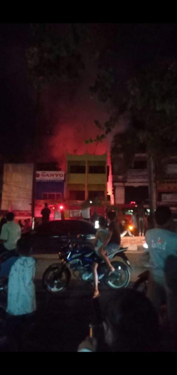 Sigap, BPBD Kota Prabumulih Turunkan Unit Damkar Atasi Kebakaran