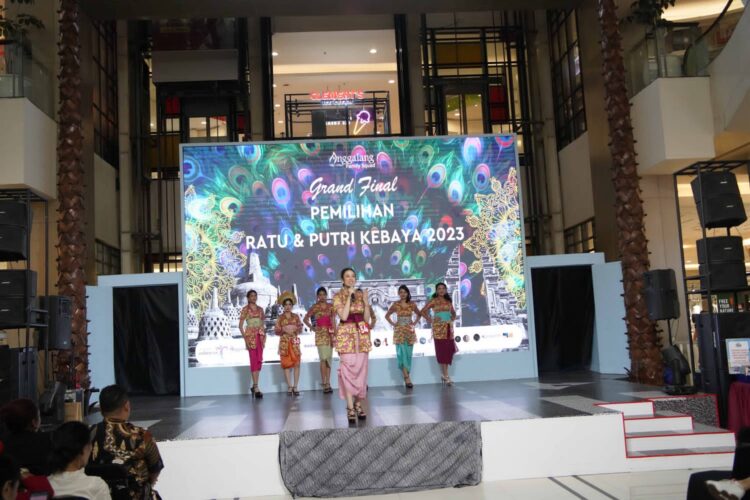 Gadis Keturunan Muba, Soraya Angelina Raih Juara 1 Lomba Ratu Kebaya 2023