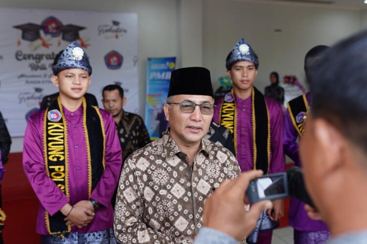 Pj Bupati Apriyadi Hadiri Wisuda ke 14 Politeknik Sekayu
