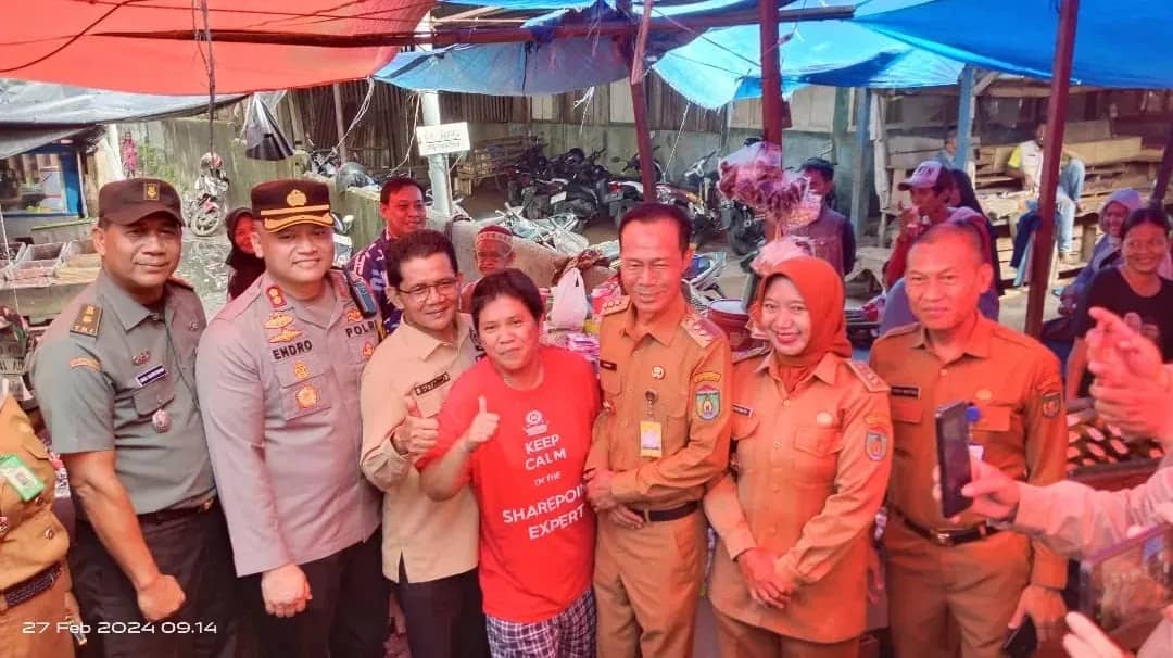 Pj Walikota Bersama Ketua DPRD Tinjau Pasar Tradisional Menjelang Ramadhan