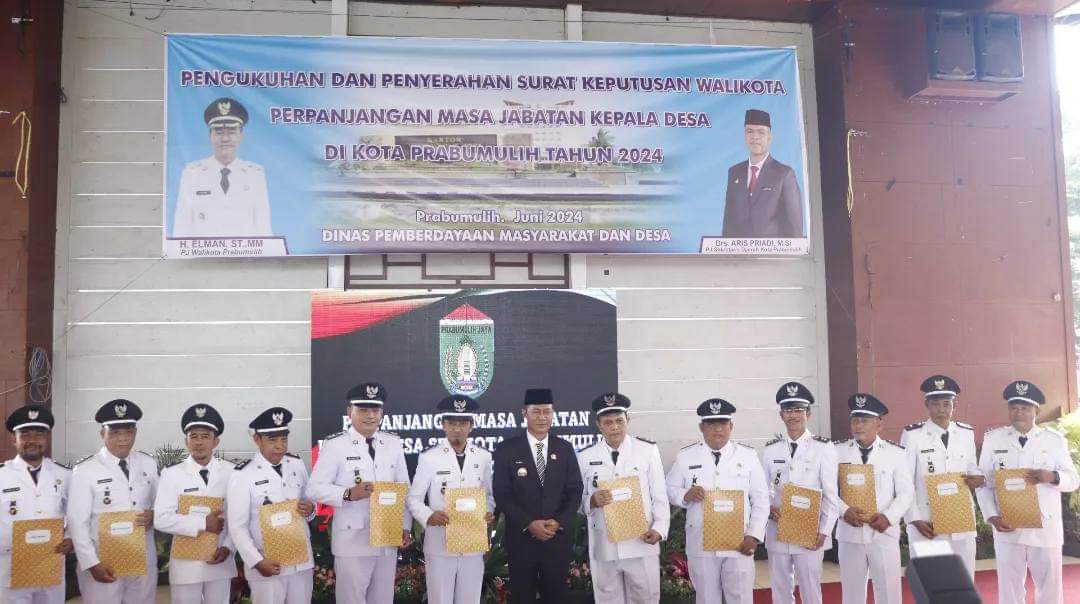 Pengukuhan dan Penyerahan SK Walikota Perpanjangan Masa Jabatan Kades oleh Pj Wako