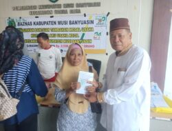 BAZNAS Muba Salurkan Bantuan Modal Usaha Bagi Para Pedagang Kecil