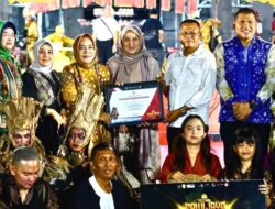Gemilang di Panggung Sriwijaya: Tim Seni Prabumulih Tampil Memukau di Festival Sriwijaya XXXIII