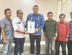 Wakil Wali Kota Franky Nasril, Menerima Audiensi Pengurus Baru Serikat Media Siber Indonesia (SMSI) di Ruangannya