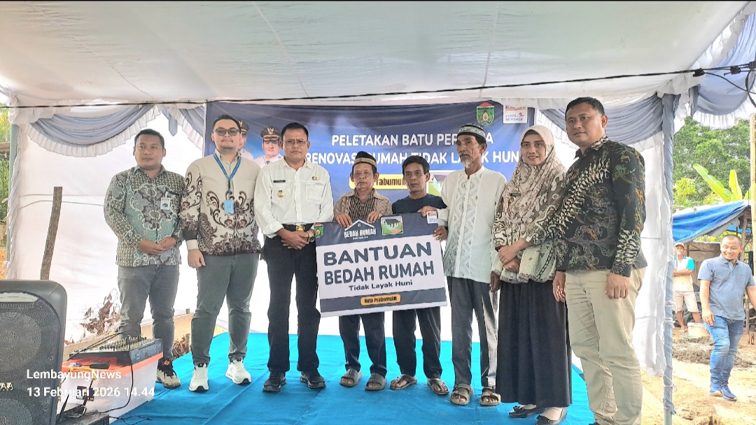 Wali Kota H. Arlan Hadiri Peletakan Batu Pertama Bedah Rumah CSR Indomaret di Arimbi Jaya