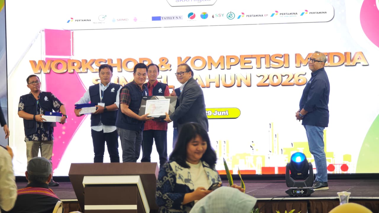 Kisah Energi dan Ekonomi Antar Ronald Artas Jadi Pemenang Lomba Karya Jurnalistik SKK Migas Sumsel 2026